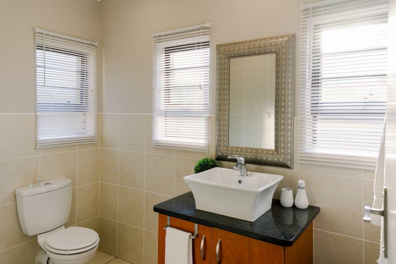 Serenity On Oribi Jeffreys Bay Exterior photo